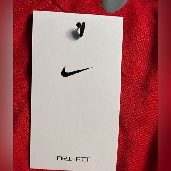 NWT Nike Drifit Boys T-Shirt (XS) - Picture 3 of 4